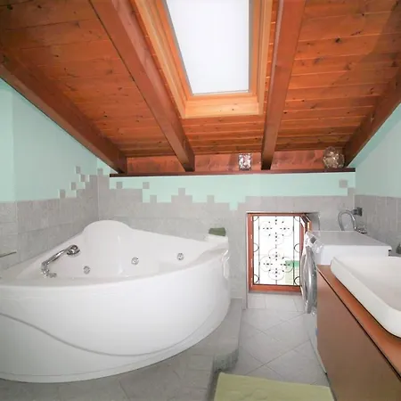 Giglio Flat With Wonderful View And Jacuzzi Ameno